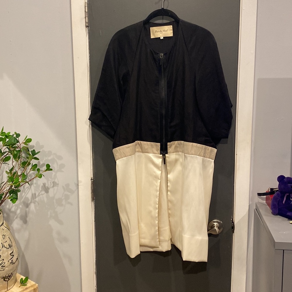 Rue du Mail, Paris Dress, Size 40, Black cream taupe. Fabulous detailed design!